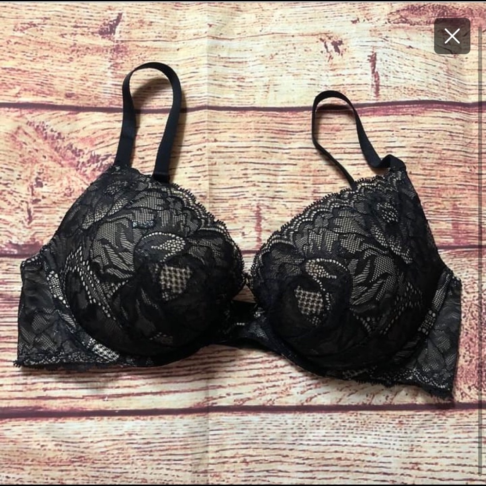 34D Victoria Secret Bra